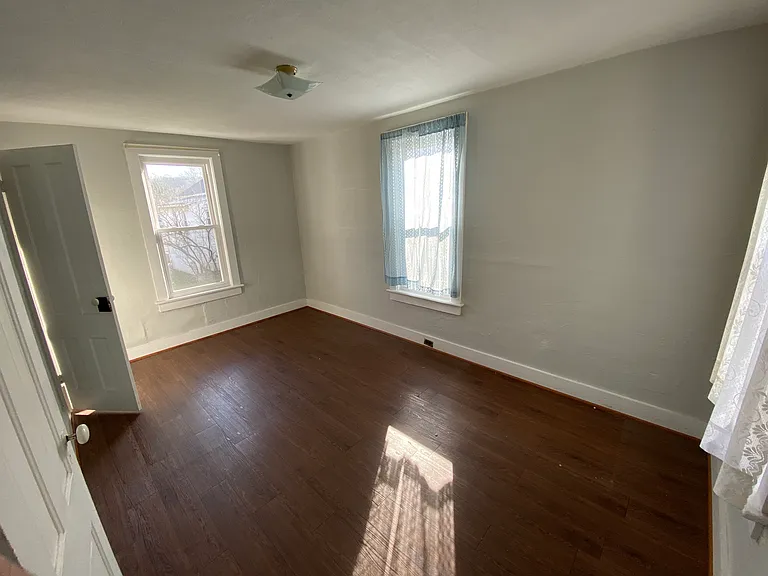 1043 Dreher Ave — Photo 7