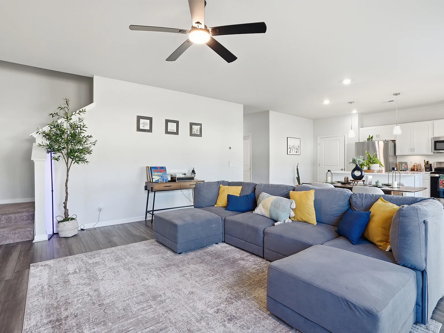 145 Jepson Way — Photo 4