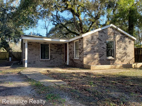 2305 Cassie Ln, Mobile, AL 36605