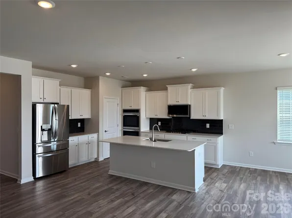 8532 Norman Forest Rd #317, Lancaster, SC 29720