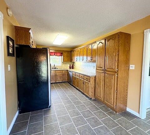 5th image of 109 Oakview Dr