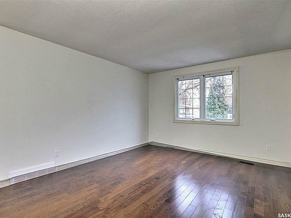 4th image of 32 Usher St