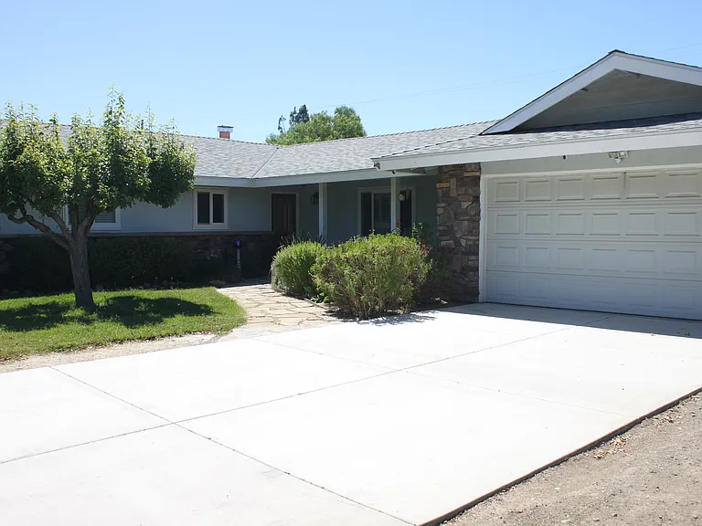3610 Cerrito St — Photo 1