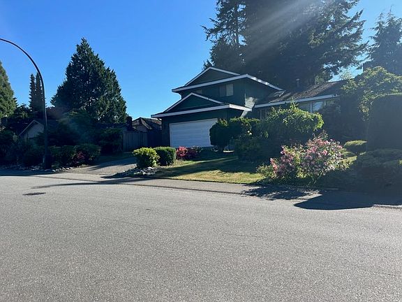 2nd image of 11612 Summit Cres
