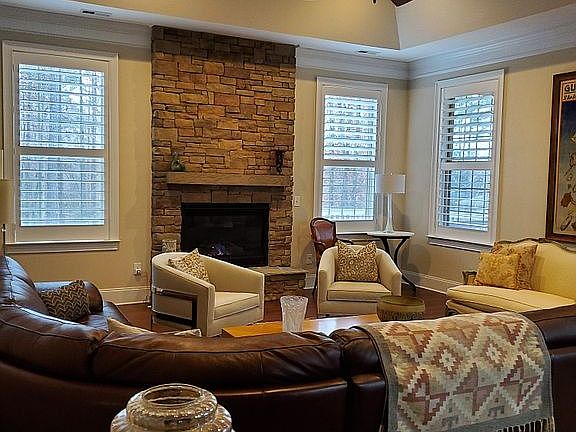 Comfy living room 