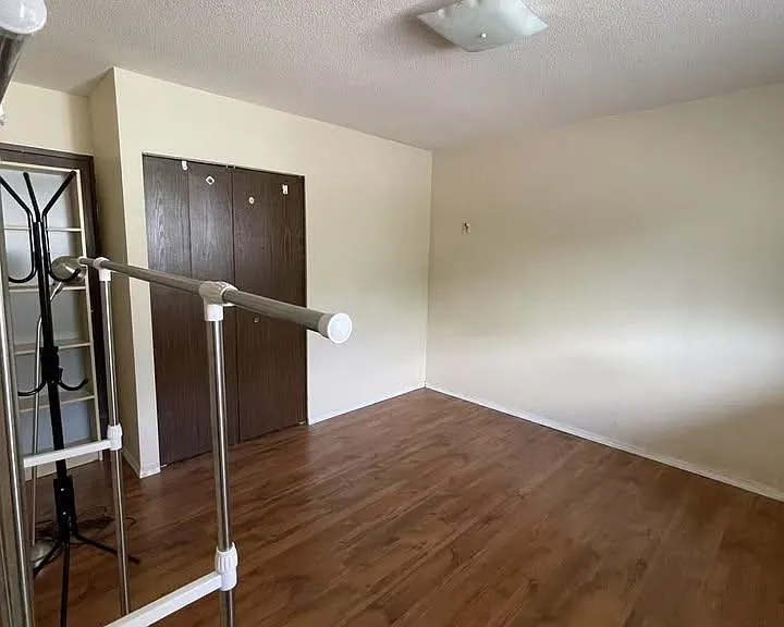 1130 Marsden Ct — Photo 4