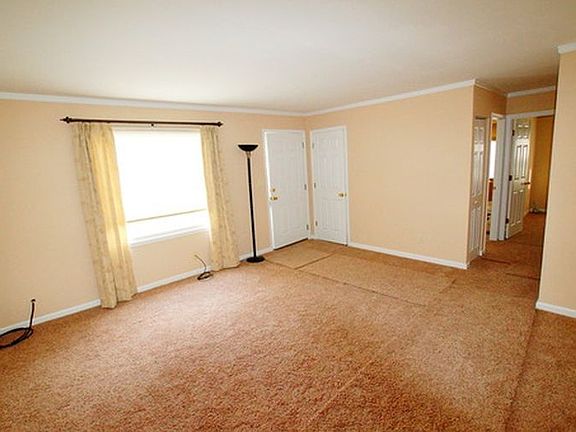 2nd image of 46 Saint Gregory Dr