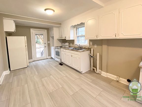 5th image of 22 Springfield Ave
