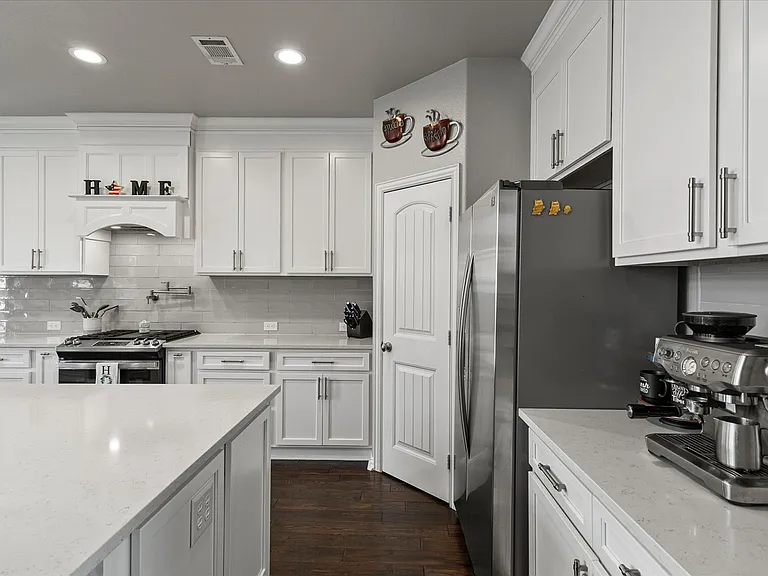 2245 Gulfstream Dr — Photo 4