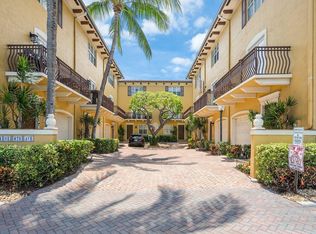 72 SE 6th Ave APT B, Delray Beach, FL 33483