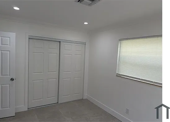 3851 NE 14th Ave — Photo 10