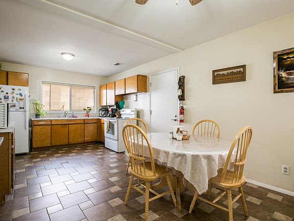 Nice big kitchen/dining area