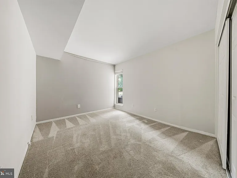 8511 Barrington Ct #S — Photo 18