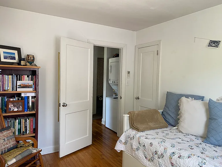 210 Meade Ave — Photo 20