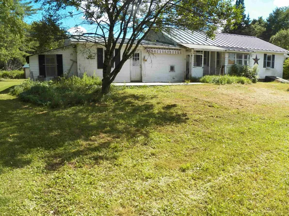 27 N Hedgehog Hill Road, Unity, NH 03743