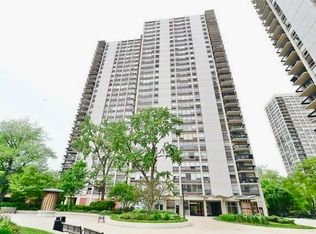 1360 N Sandburg Ter APT 1201, Chicago, IL 60610