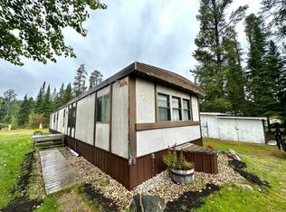 707 7th Lakewood Ct, Warroad, MN 56763