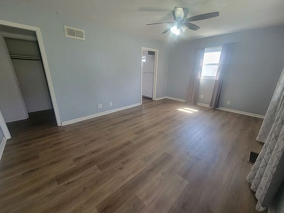 2nd image of 4020 N Bryer Pl
