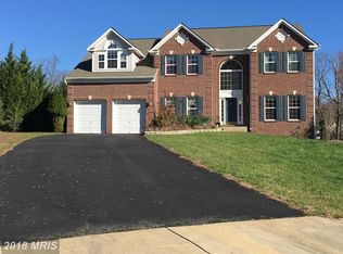 17525 Summer Duck Dr, Dumfries, VA 22026