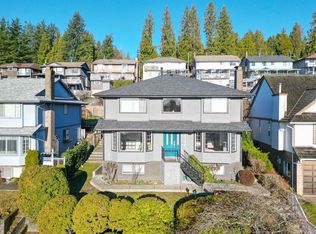 2735 Tempe Knoll Dr, North Vancouver, BC V7N 4K4