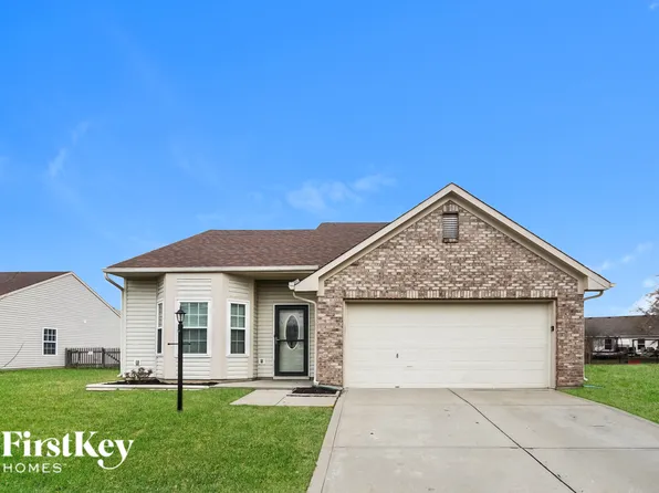 37 Lasalle Ln, Pittsboro, IN 46167