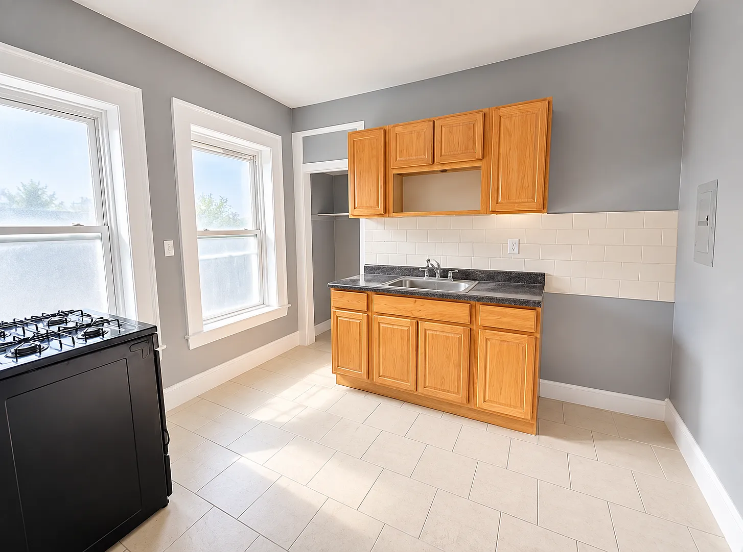 2 bed, 650 sqft, $1,850 — Photo 1