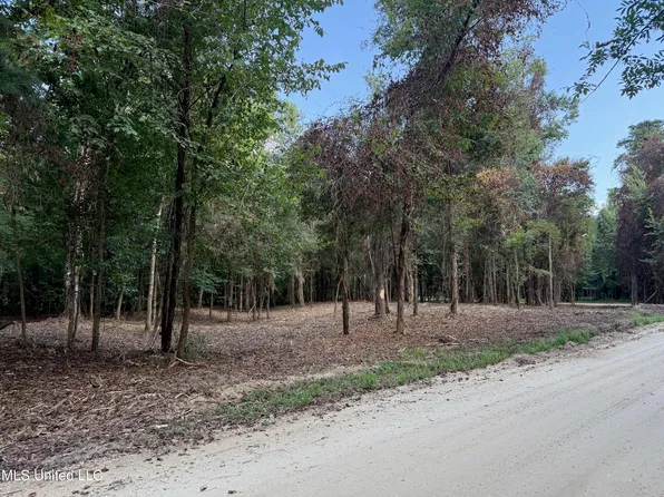 Vicie Ln, Leakesville, MS 39451