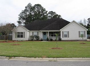 730 Edgewater Pl, Hahira, GA 31632