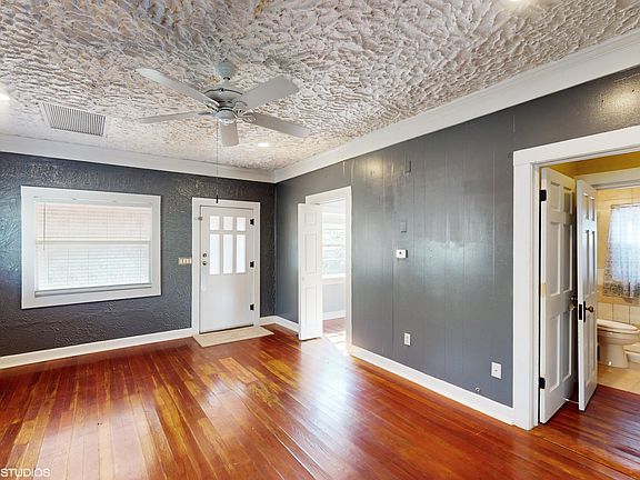 5th image of 4811 Garden Avenue