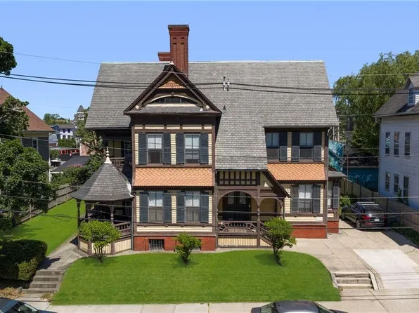 20 Bainbridge Ave, Providence, RI 02909