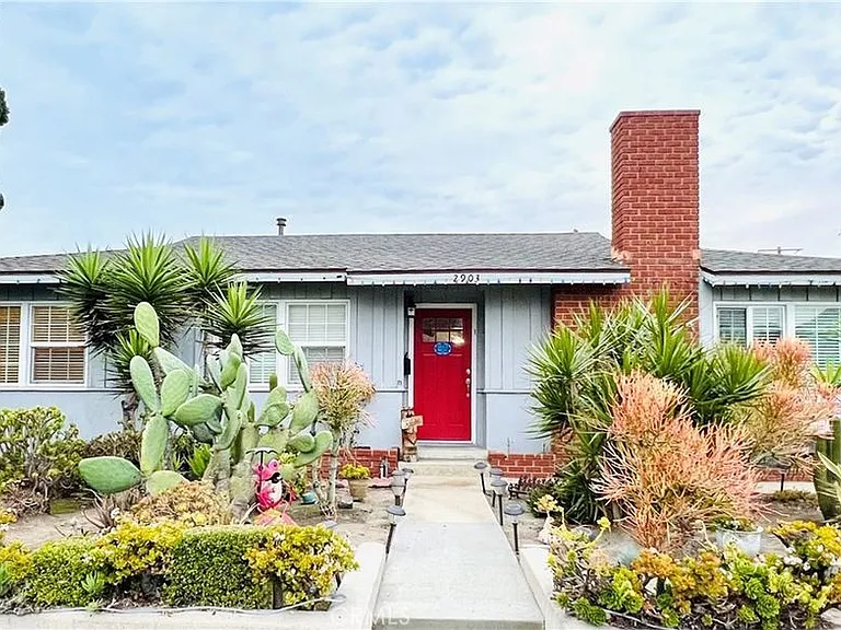 2903 W Carson St — Photo 1