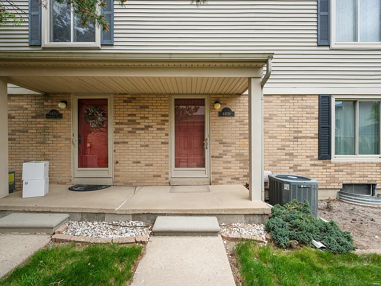 44558 Connecticut Ct — Photo 4