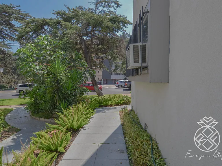 3837 Los Feliz Blvd #9 — Photo 17