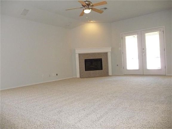 5th image of 1800 Country Squire Dr