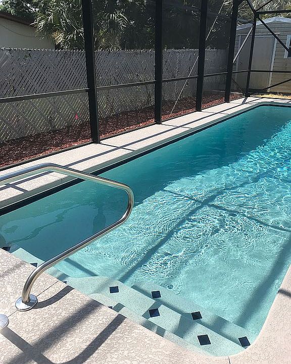 2nd image of 4005 Hood Ave