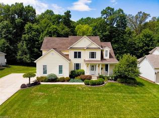 70 Savannah Ct, Canfield, OH 44406