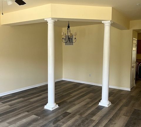 5th image of 10335 Bridle Ct