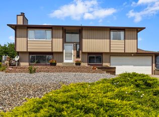 5102 Dove Ln, West Richland, WA 99353