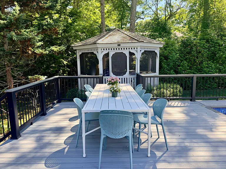 7 Midhampton Ct — Photo 3