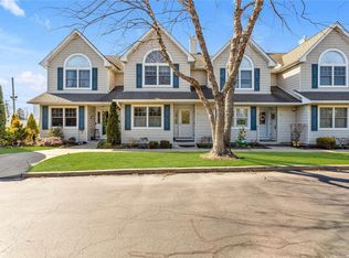 176 Merrick Rd UNIT 2, Amityville, NY 11701