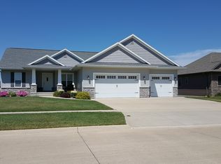 1007 Wood Lily Rd, Solon, IA 52333