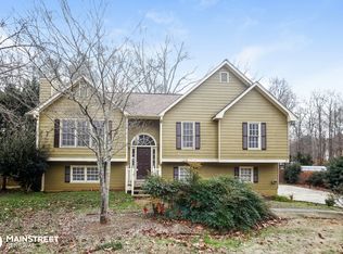 304 Maplelake Dr, Acworth, GA 30101