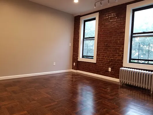 Rented by Bruma Realty LLC | media 10