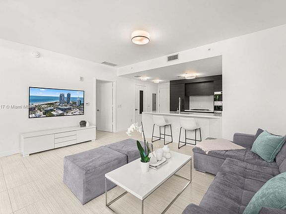 3rd image of 1 Collins Ave