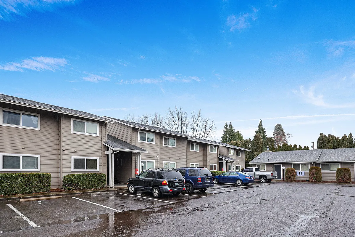 Building Photo - Applegate Apartments