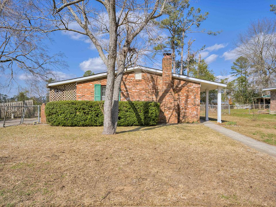 1st image of 4061 Briarwood Drive
