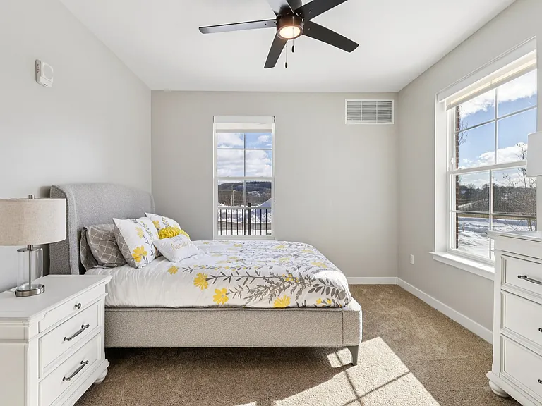 Berkshire Apartments — Photo 43