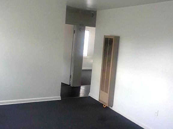 2nd image of 416B NW 15th Ave