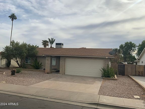 2nd image of 2655 W Kilarea Ave