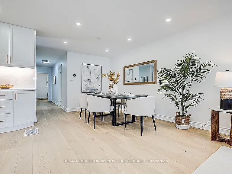 47 Sherwood Forest Dr #MAIN — Photo 15